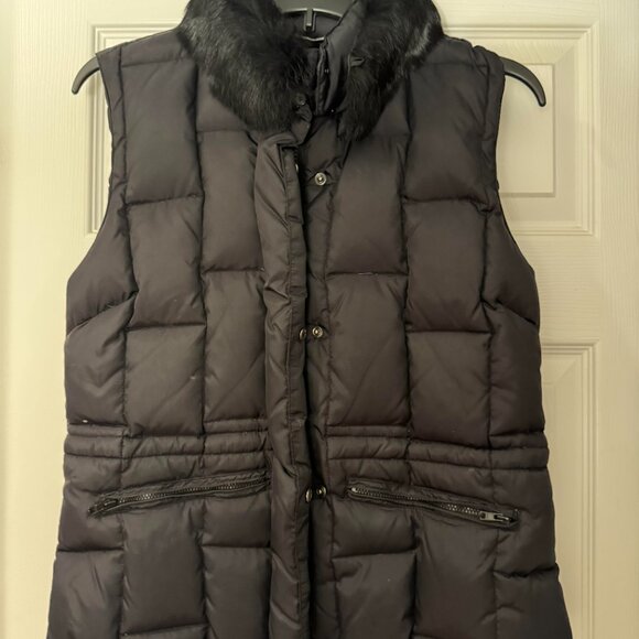 Black puffer vest with faux fur collar - Picture 1 of 6